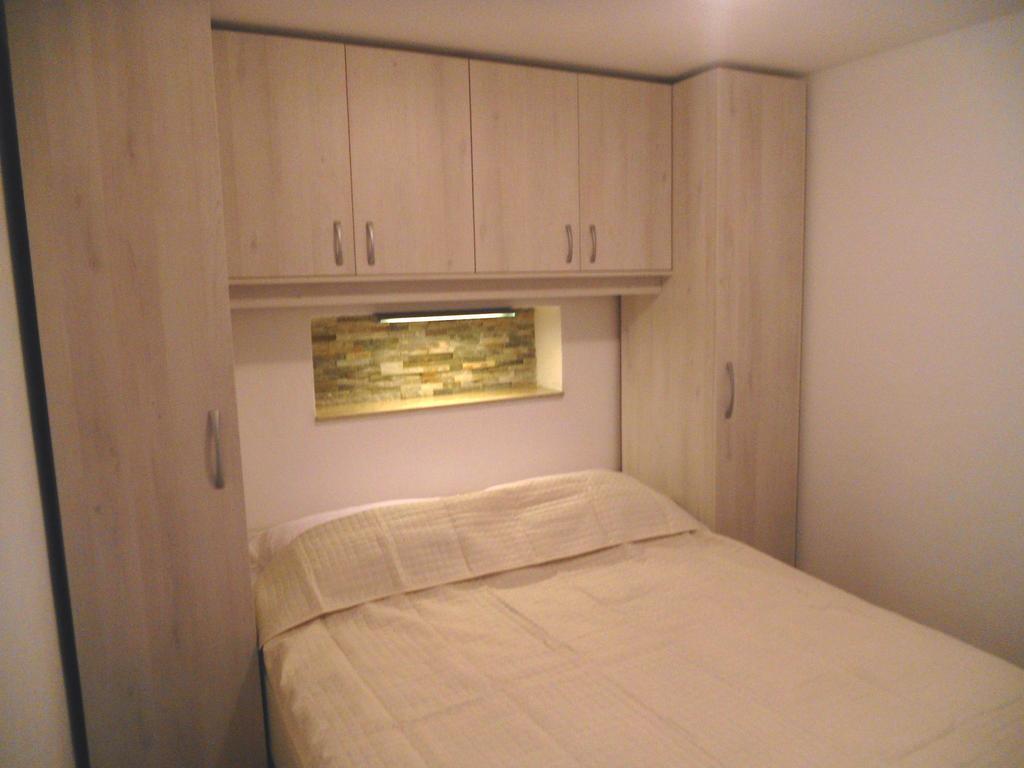 Apartment Andrija Врбник Экстерьер фото