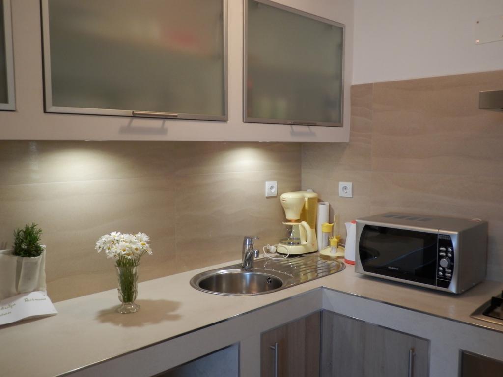 Apartment Andrija Врбник Экстерьер фото